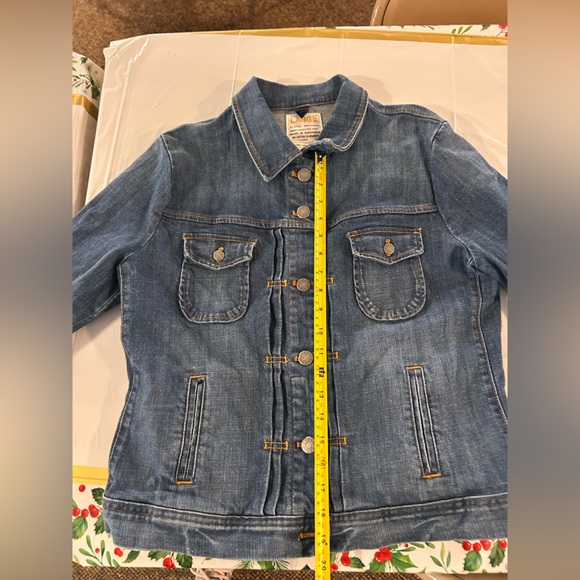J. Crew Women's Classic Jean Jacket Blue Denim Trucker Size Large - Picture 9 of 10